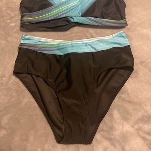 Women’s New Two-Piece Bikini Turquoise and Black Size Large